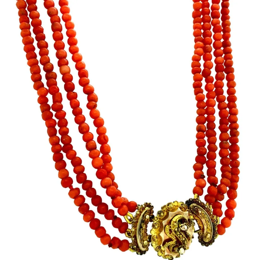 blood_coral_necklace_with_2-1.webp Blood coral necklace with gold clasp 14 krt>Vintage Jewellery Sale