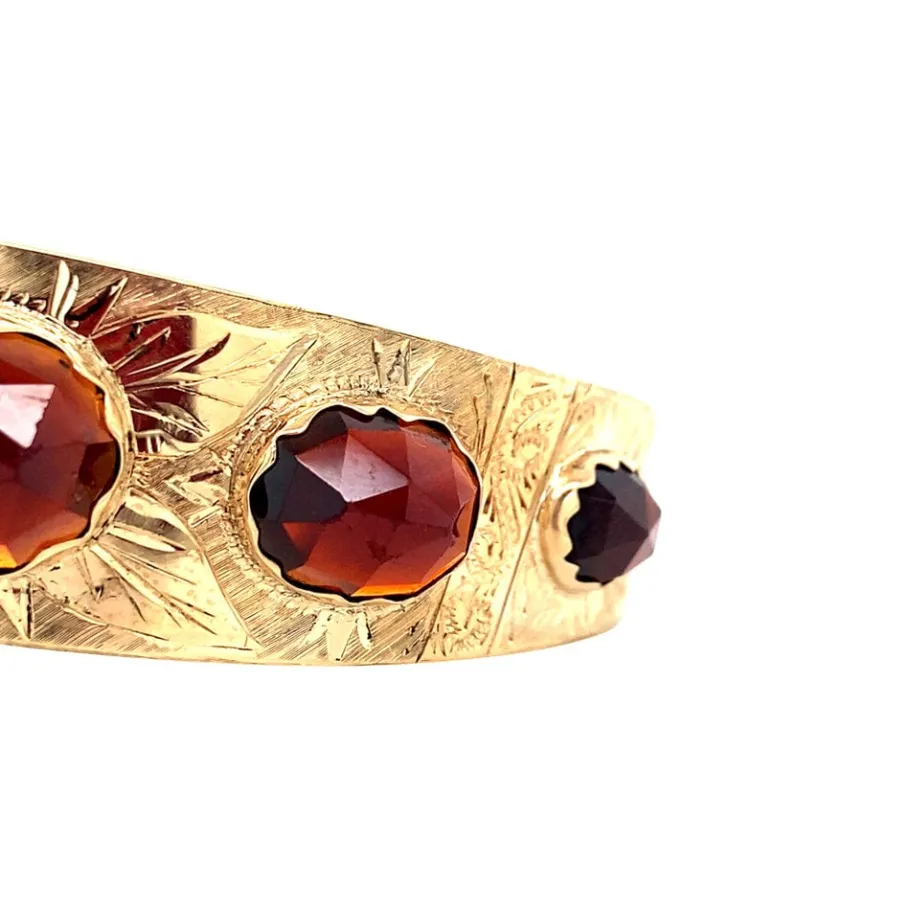 gold_bangle_with_garnet___3.webp Gold bangle with garnet 14 krt>Vintage Jewellery Discount