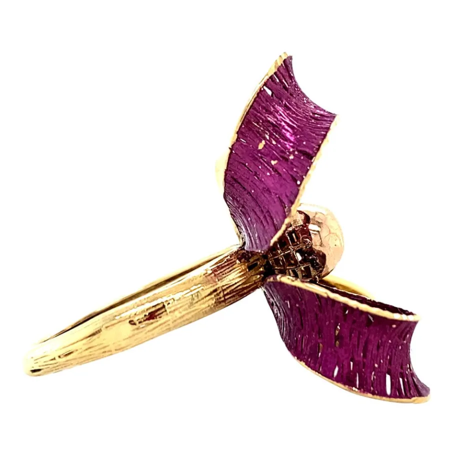 gold_bow_ring_with_enamel_3.webp Gold bow ring with enamel and zirconia 18 krt>Vintage Jewellery Fashion