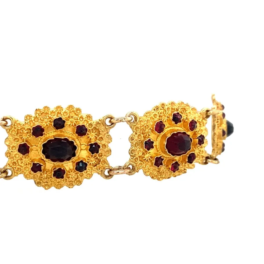 gold_bracelet_with_garnet_3-4.webp Gold bracelet with garnet 14 krt>Vintage Jewellery Discount