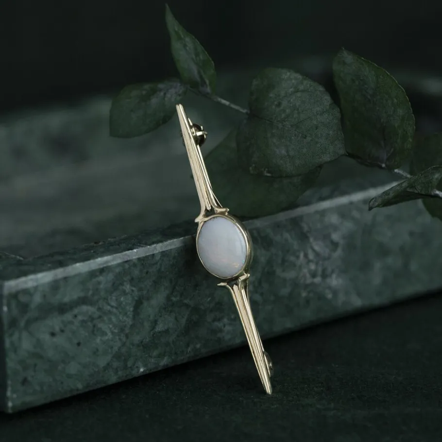 Gold brooch with opal 14 krt>Vintage Jewellery Clearance