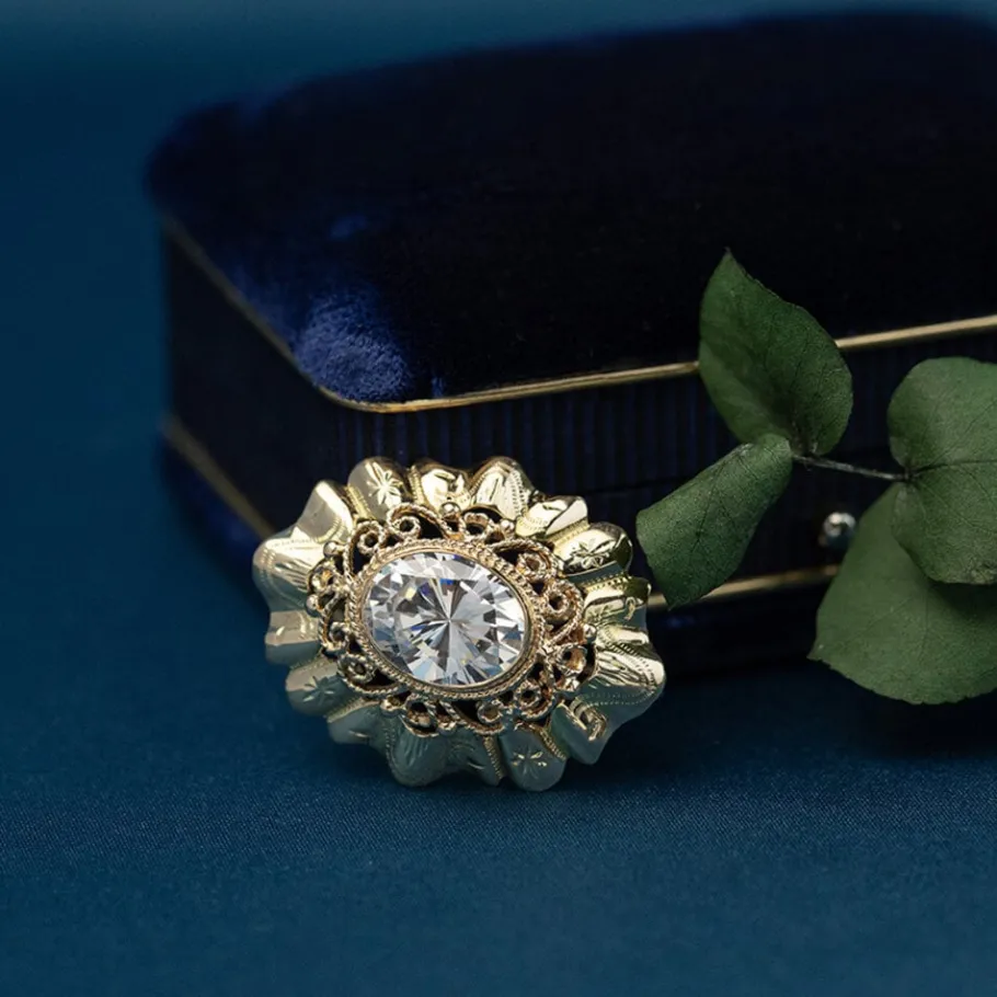 Gold brooch with zirconia 14 krt>Vintage Jewellery Outlet
