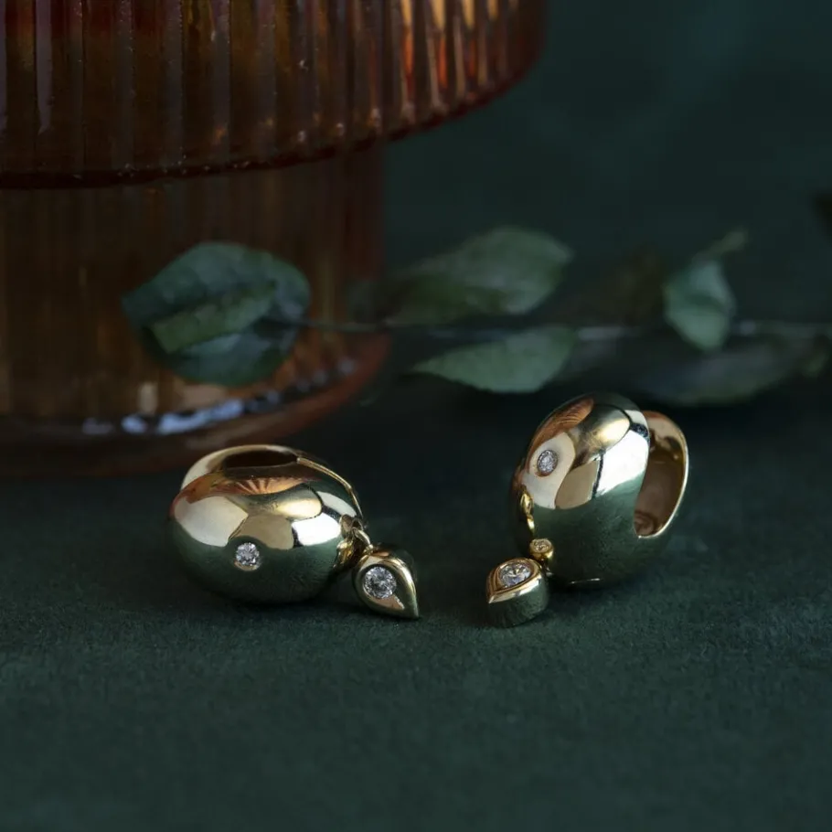 Gold earrings with diamonds 14 krt>Vintage Jewellery Outlet