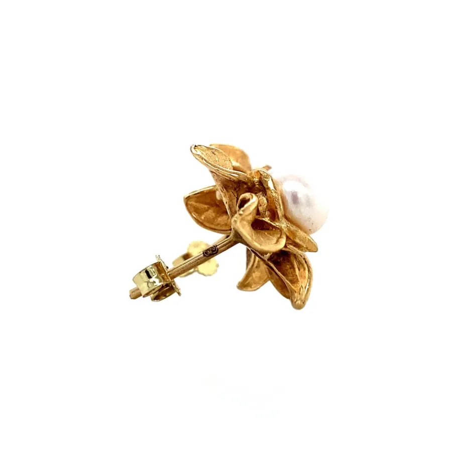 gold_flower_earrings_with_3.webp Gold flower earrings with pearl 14 krt>Vintage Jewellery Best