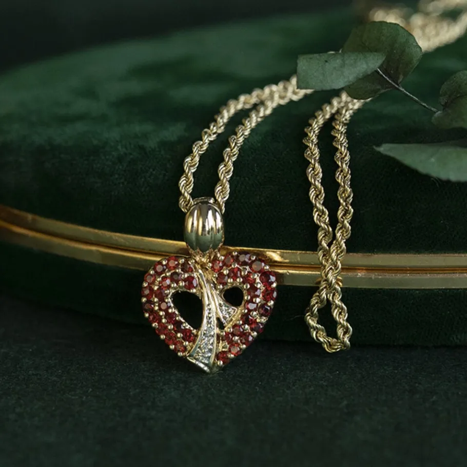Gold heart pendant with garnet and diamonds 14 krt>Vintage Jewellery Hot