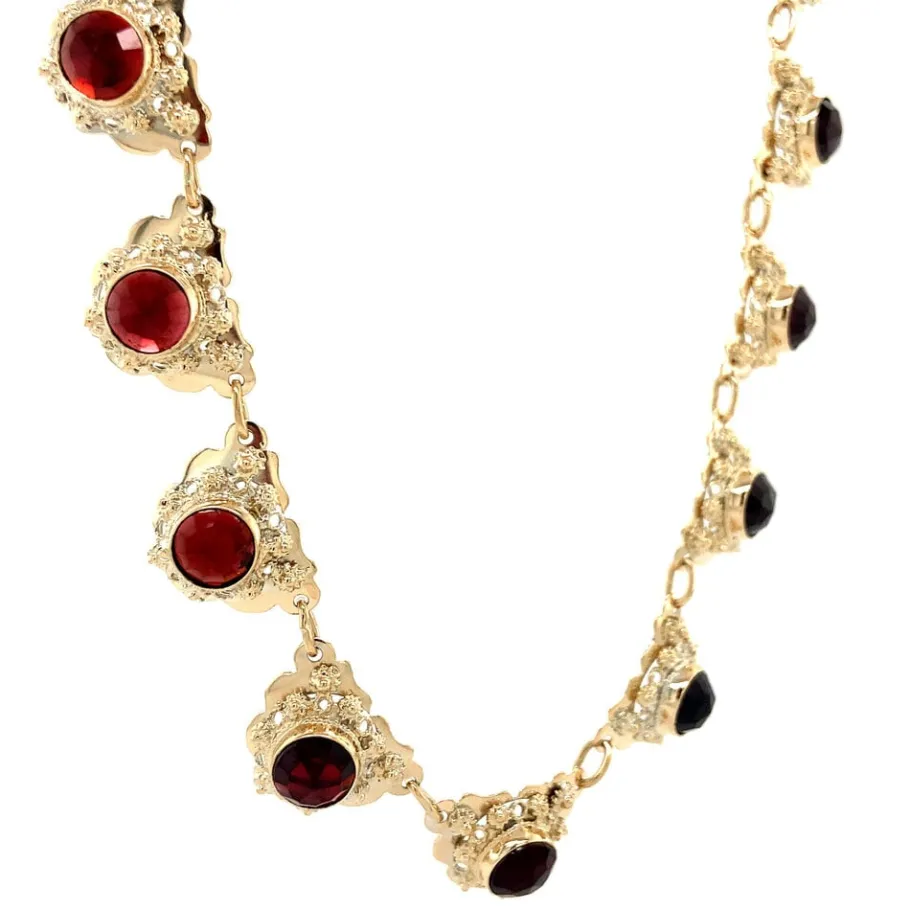 gold_necklace_with_garnet_2.webp Gold necklace with garnet 14 krt>Vintage Jewellery Fashion