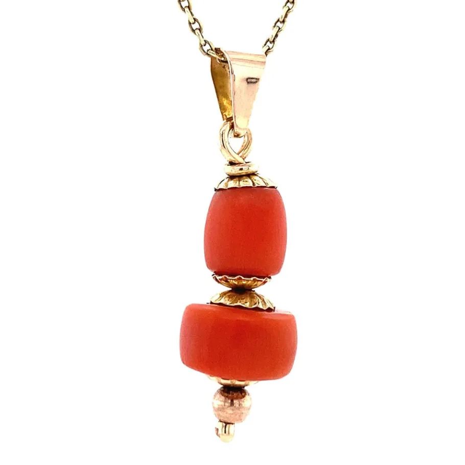 gold_pendant_with_blood_c_2-16.webp Gold pendant with blood coral 14 krt>Vintage Jewellery Outlet