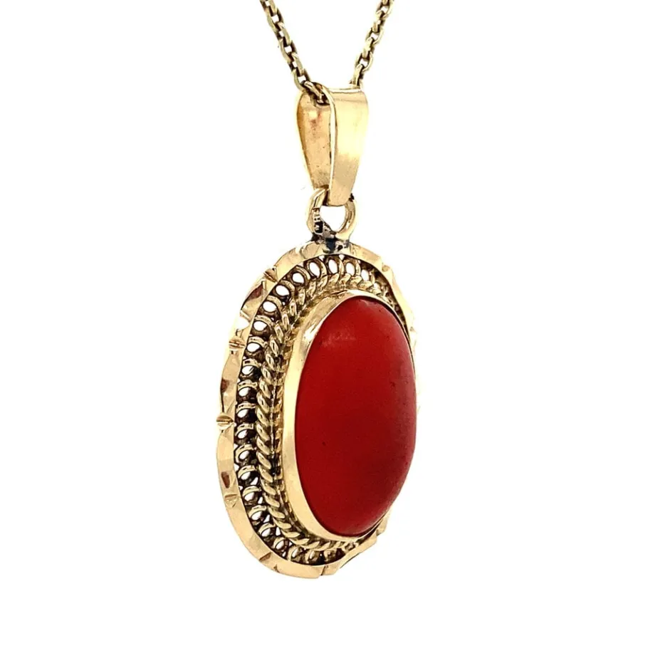 gold_pendant_with_blood_c_2-6.webp Gold pendant with blood coral 14 krt>Vintage Jewellery Clearance