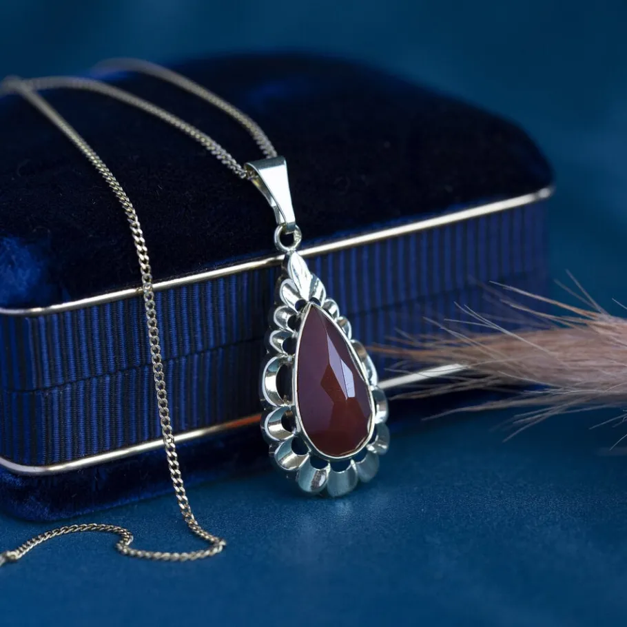 Gold pendant with carnelian 14 krt>Vintage Jewellery Online