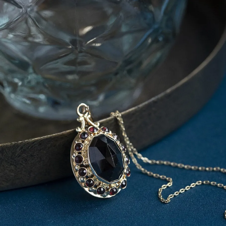 Gold pendant with garnet 14 krt>Vintage Jewellery New