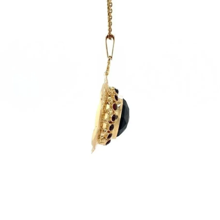 gold_pendant_with_garnet__3-34.webp Gold pendant with garnet 14 krt>Vintage Jewellery Outlet