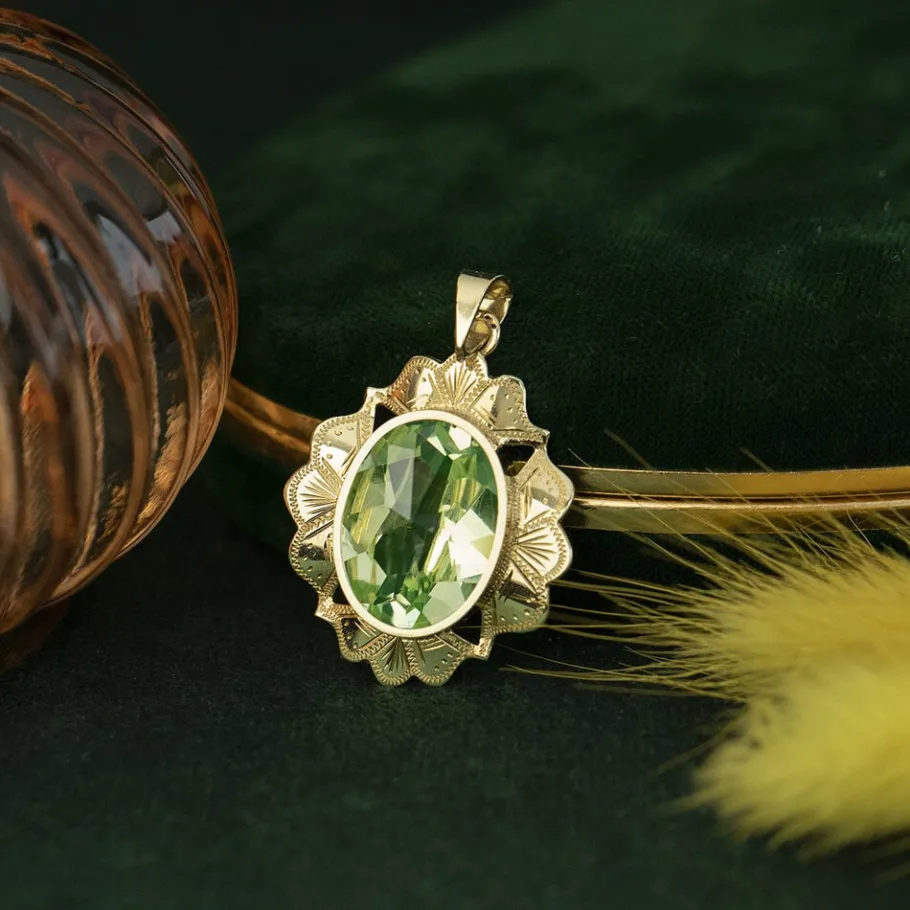 Gold pendant with green spinel 14 krt>Vintage Jewellery Online