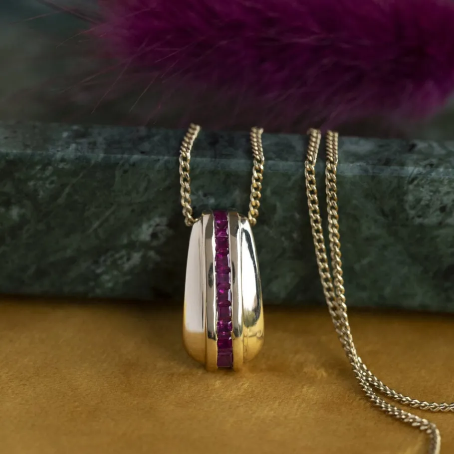 Gold pendant with ruby 14 krt>Vintage Jewellery Online