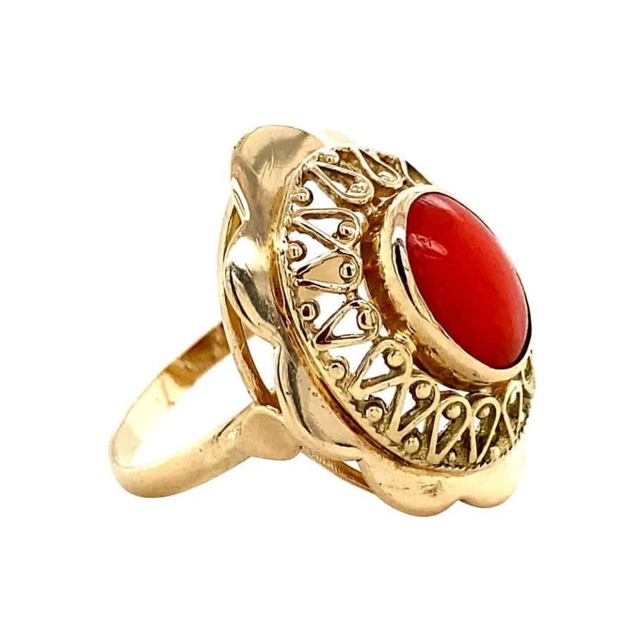 gold_ring_with_blood_cora_2-9.webp Gold ring with blood coral 14 krt>Vintage Jewellery Fashion
