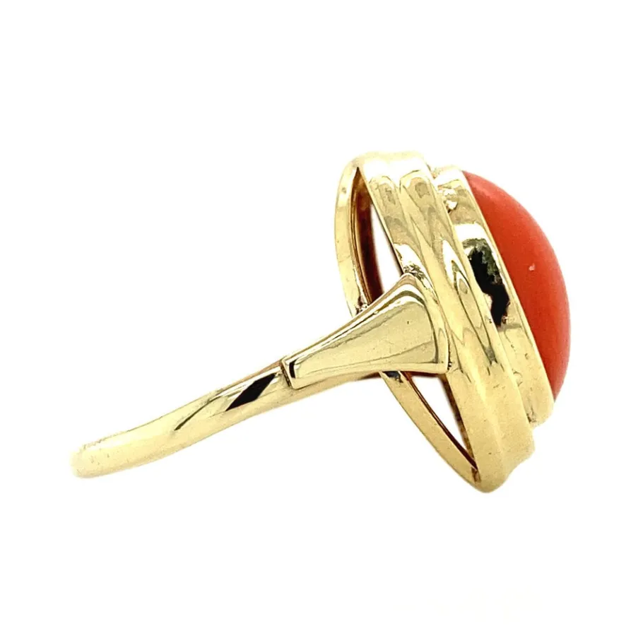 gold_ring_with_blood_cora_3-17.webp Gold ring with blood coral 14 krt>Vintage Jewellery Clearance