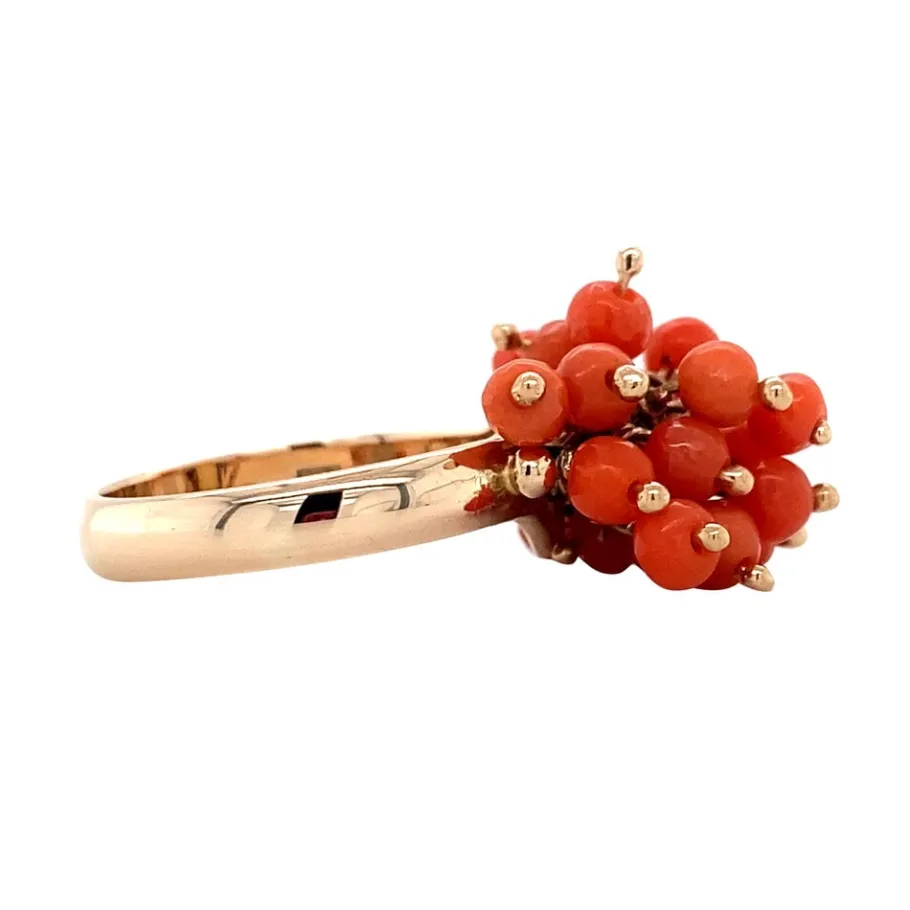 gold_ring_with_blood_cora_3-2.webp Gold ring with blood coral 14 krt>Vintage Jewellery Best