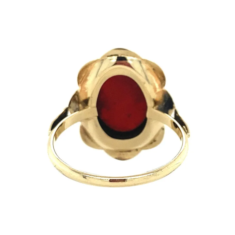 gold_ring_with_blood_cora_4-16.webp Gold ring with blood coral 14 krt>Vintage Jewellery Clearance