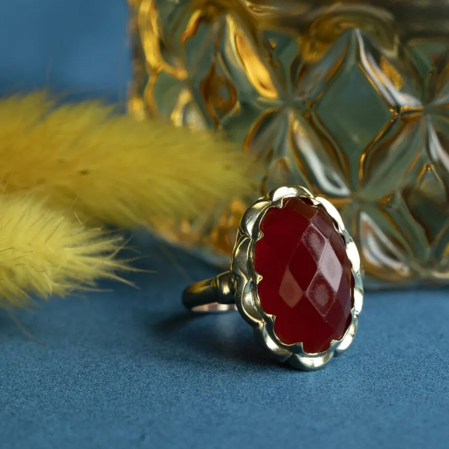 Gold ring with carnelian 14 krt>Vintage Jewellery Discount