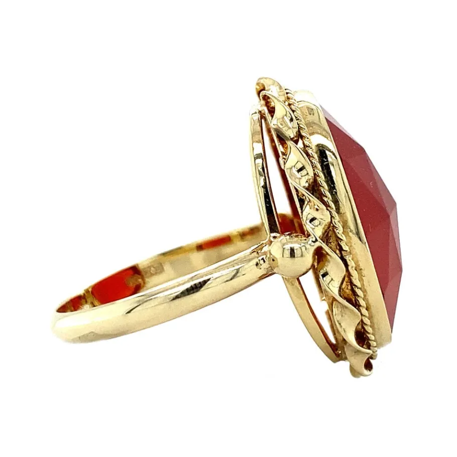 gold_ring_with_carnelian__3-10.webp Gold ring with carnelian 14 krt>Vintage Jewellery Online