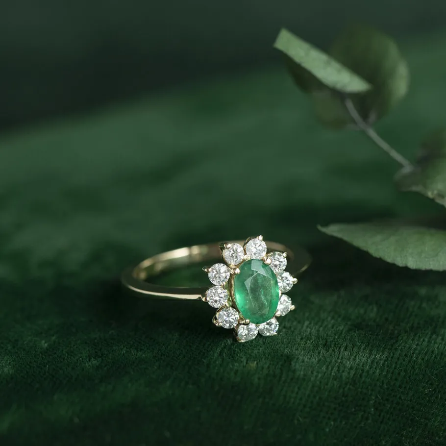 Gold ring with emerald and diamonds 14 krt>Vintage Jewellery Hot