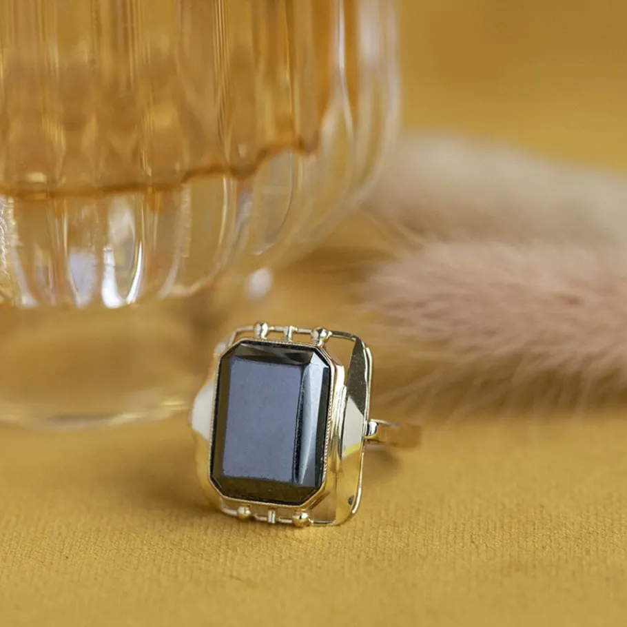 Gold ring with hematite 14 krt>Vintage Jewellery Outlet