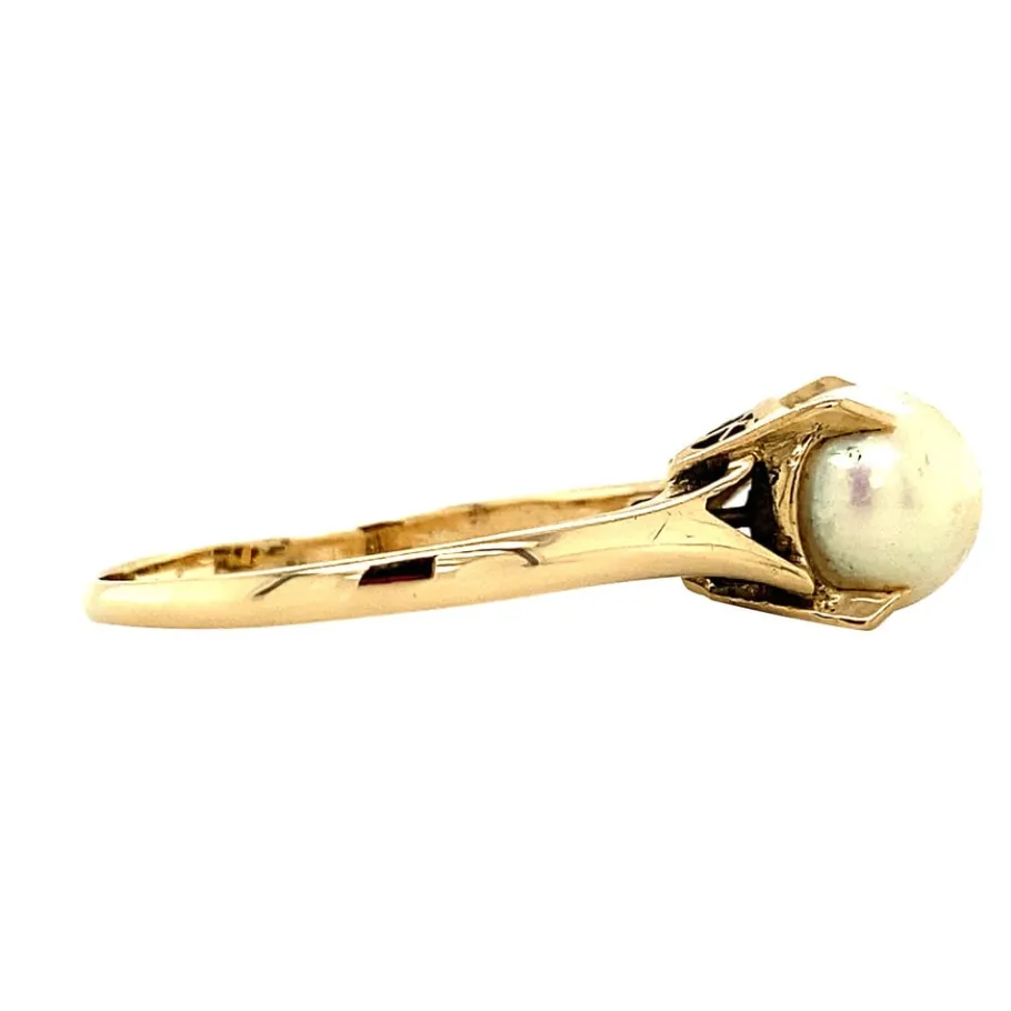 gold_ring_with_pearl__krt_3-2.webp Gold ring with pearl 18 krt>Vintage Jewellery Outlet