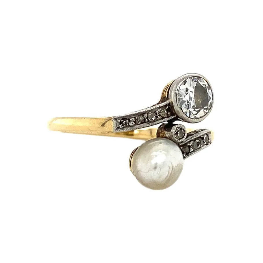 gold_ring_with_pearl_and__2.webp Gold ring with pearl and diamond 18 krt>Vintage Jewellery Online