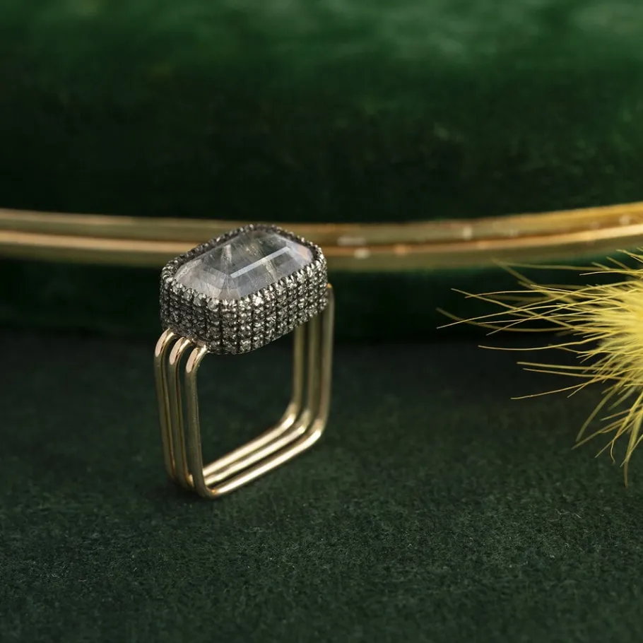 Gold ring with rose quartz and diamonds 14 krt/835>Vintage Jewellery Discount