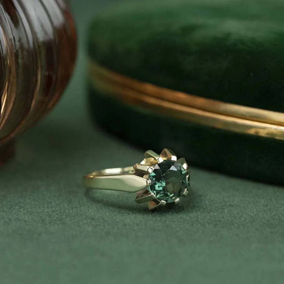 gold_ring_with_spinel__kr_1.webp Gold ring with spinel 14 krt>Vintage Jewellery New