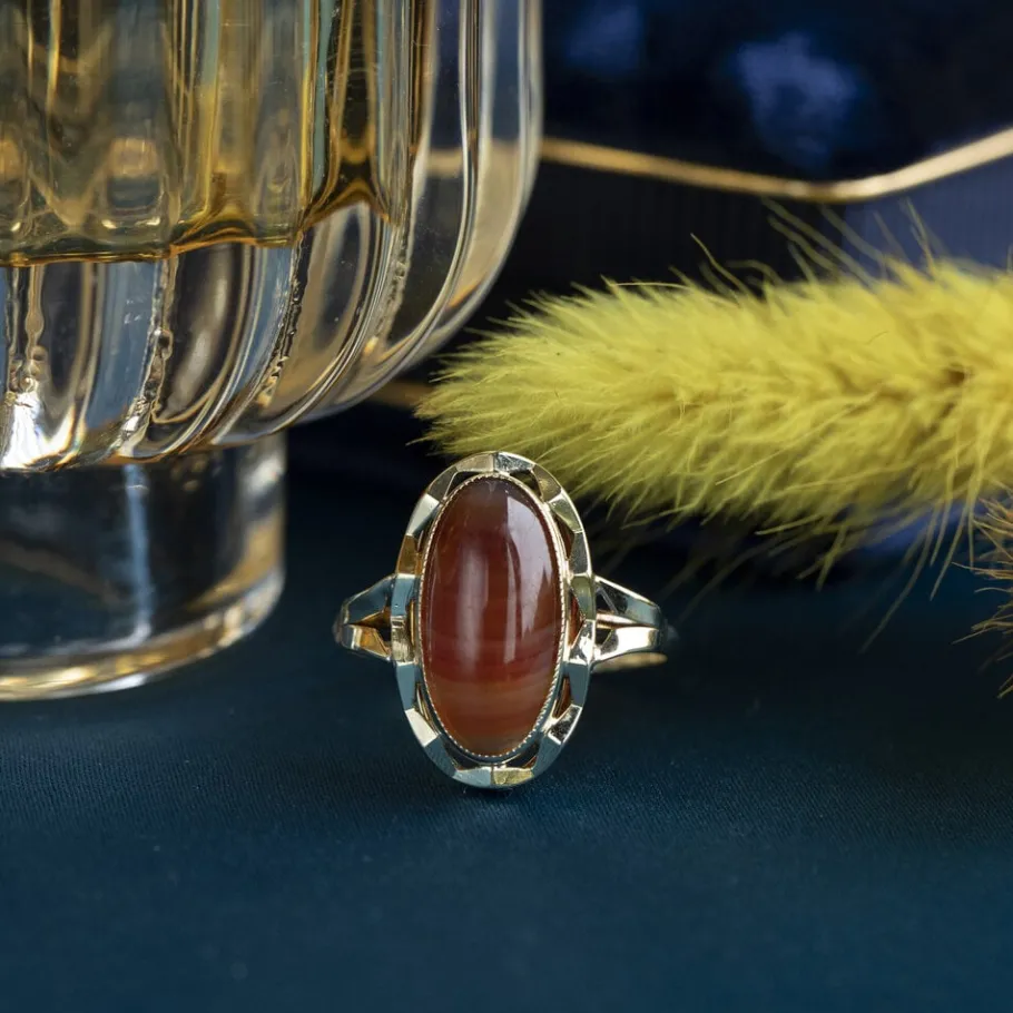 Gold ring with stripe agate 14 krt>Vintage Jewellery Discount