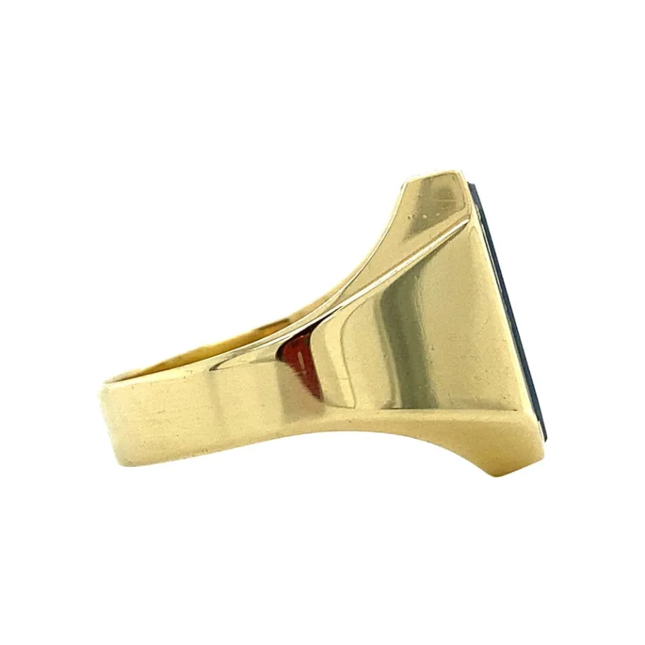 gold_signet_ring_with_blu_3-1.webp Gold signet ring with blue layer stone 14 krt>Vintage Jewellery Discount