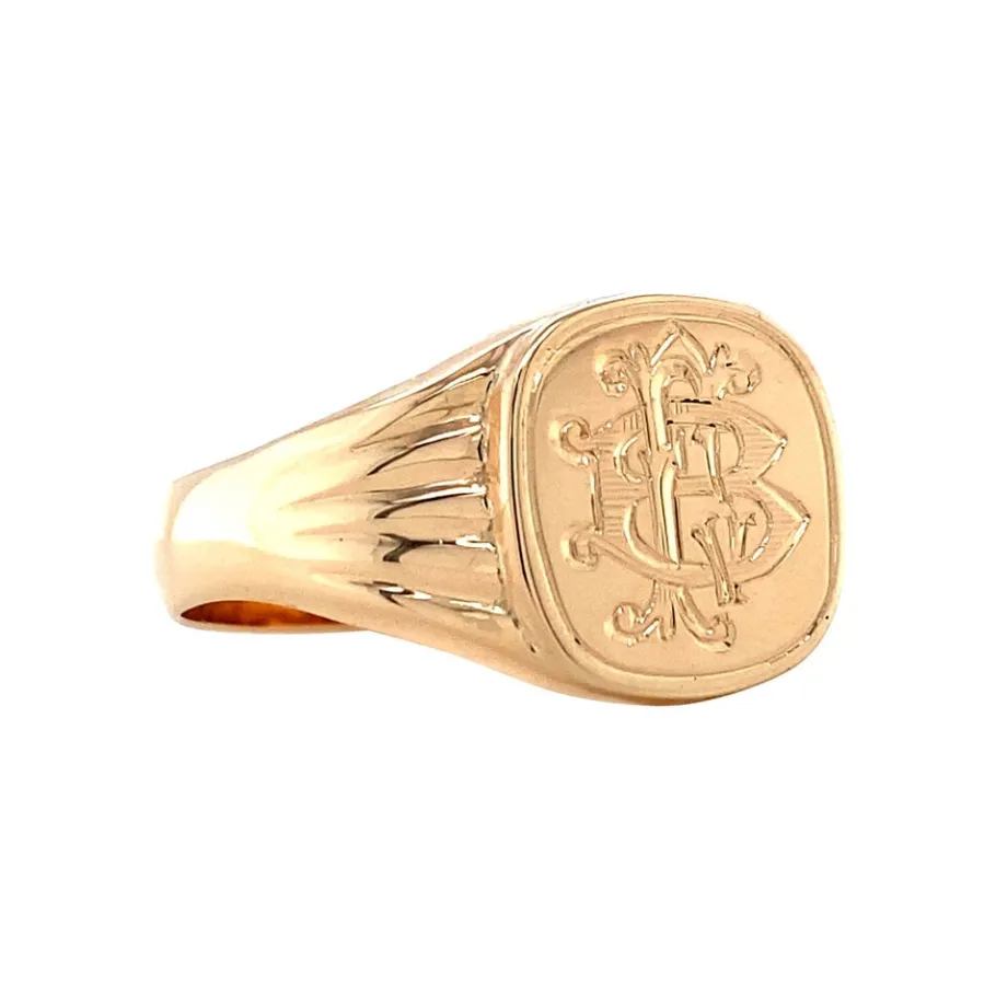 gold_signet_ring_with_eng_2.webp Gold signet ring with engraving 14 krt>Vintage Jewellery Discount