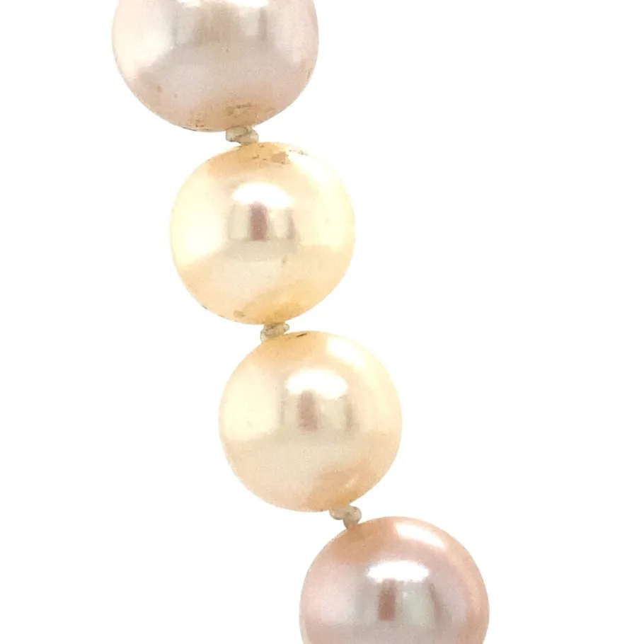 pearl_necklace_with_gold__2-3.webp Pearl necklace with gold clasp 14 krt>Vintage Jewellery Clearance