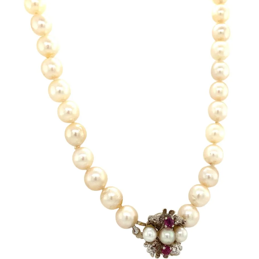 pearl_necklace_with_white_2.webp Pearl necklace with white gold clasp with ruby 14 krt>Vintage Jewellery Fashion