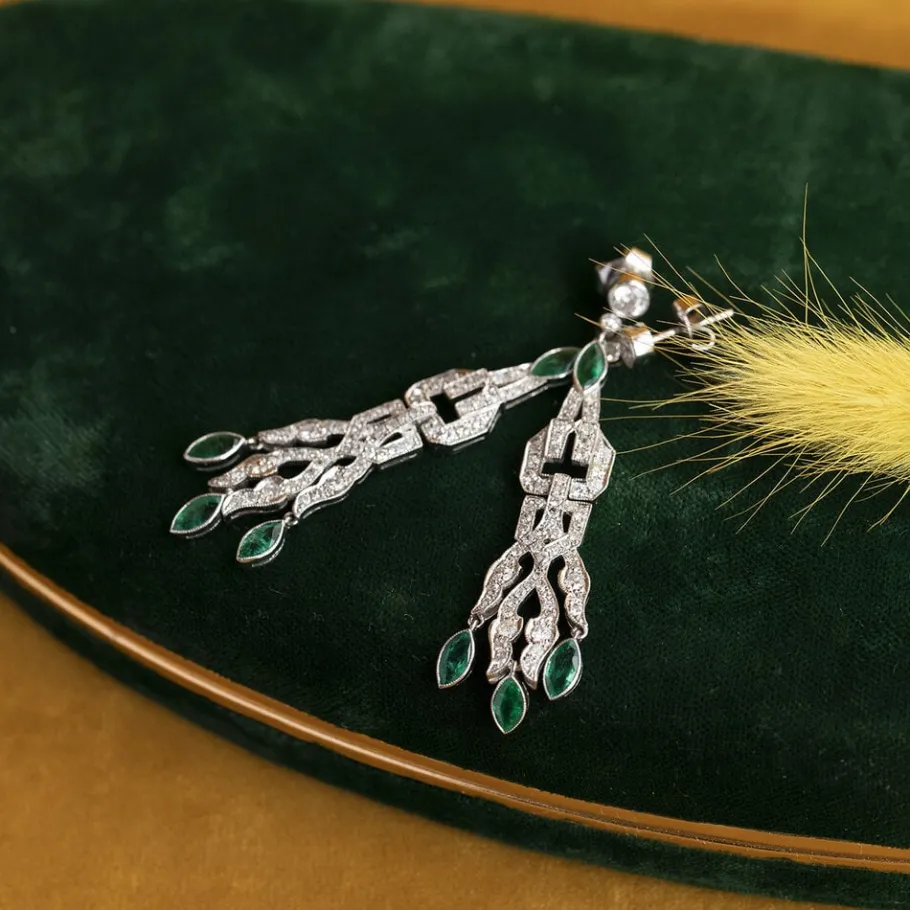 Platinum earrings with emerald and diamond 950>Vintage Jewellery Clearance