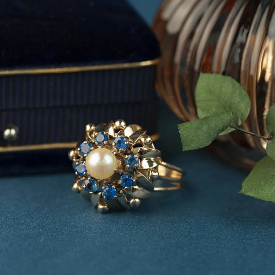rose_gold_ring_with_pearl_1.webp Rose gold ring with pearl and blue spinel 14 krt>Vintage Jewellery Online
