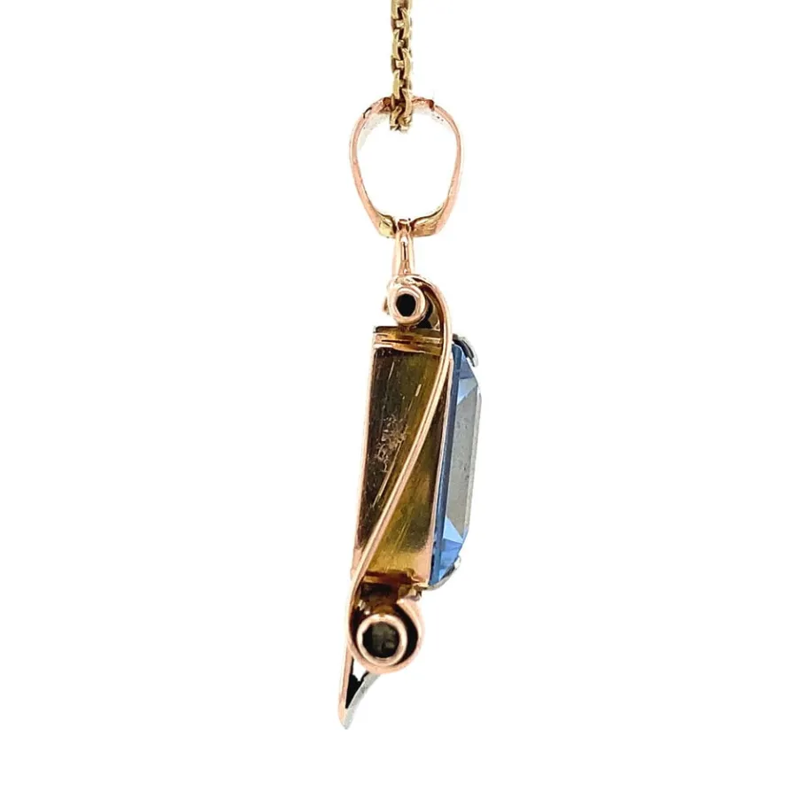 tricolour_gold_pendant_wi_3.webp Tricolour gold pendant with blue spinel 14 krt>Vintage Jewellery Fashion