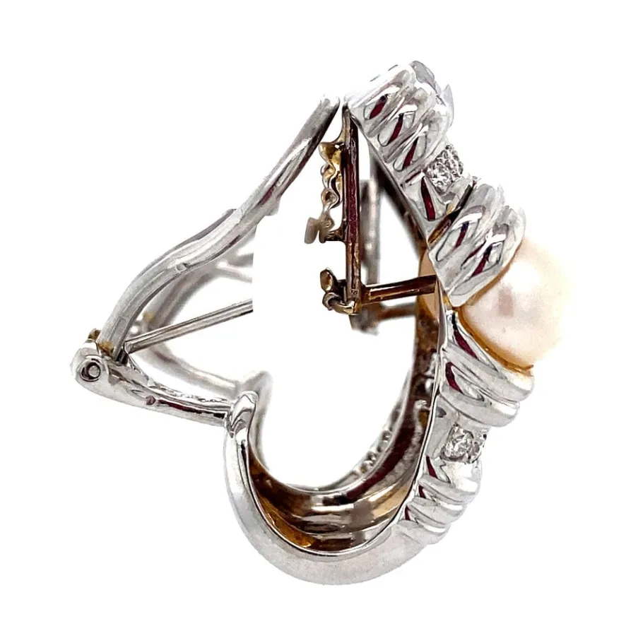 wedge_gold_earrings_with__3.webp Wedge gold earrings with pearl and diamond 18 krt>Vintage Jewellery Clearance