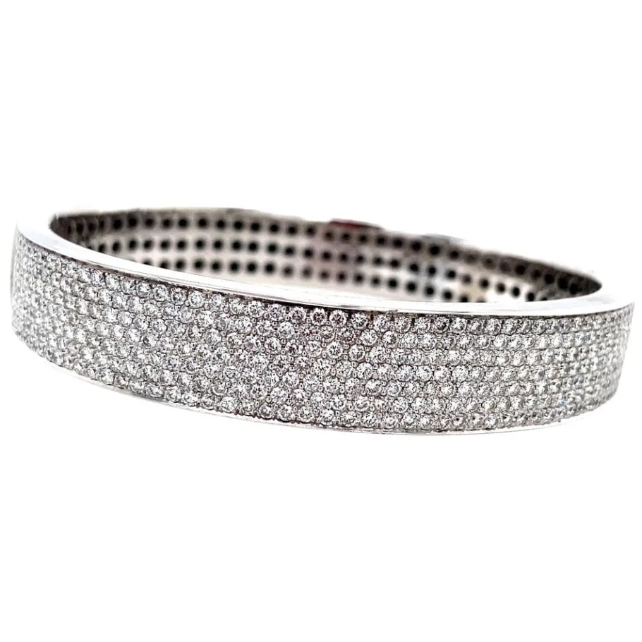 white_gold_bangle_with_di_2-1.webp White gold bangle with diamonds 18 krt>Vintage Jewellery Hot