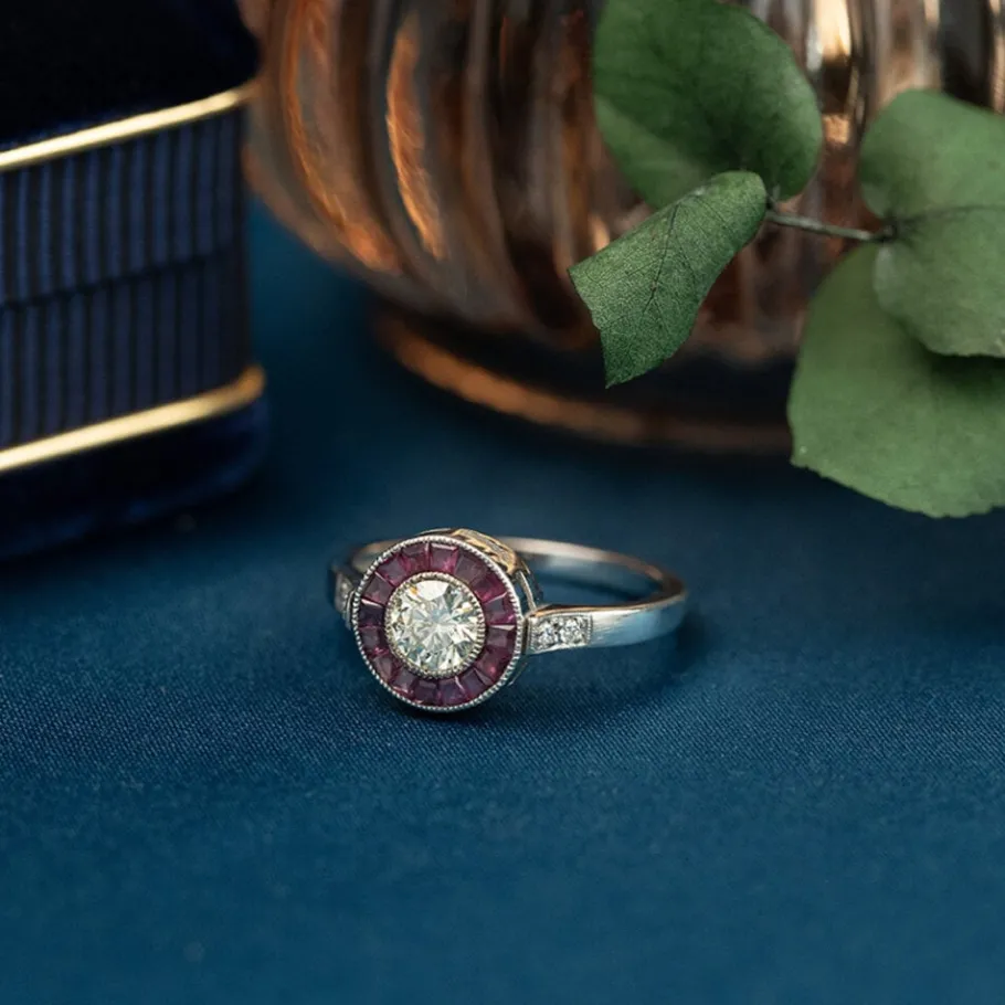 White gold ring with ruby and diamonds 14 krt>Vintage Jewellery Discount