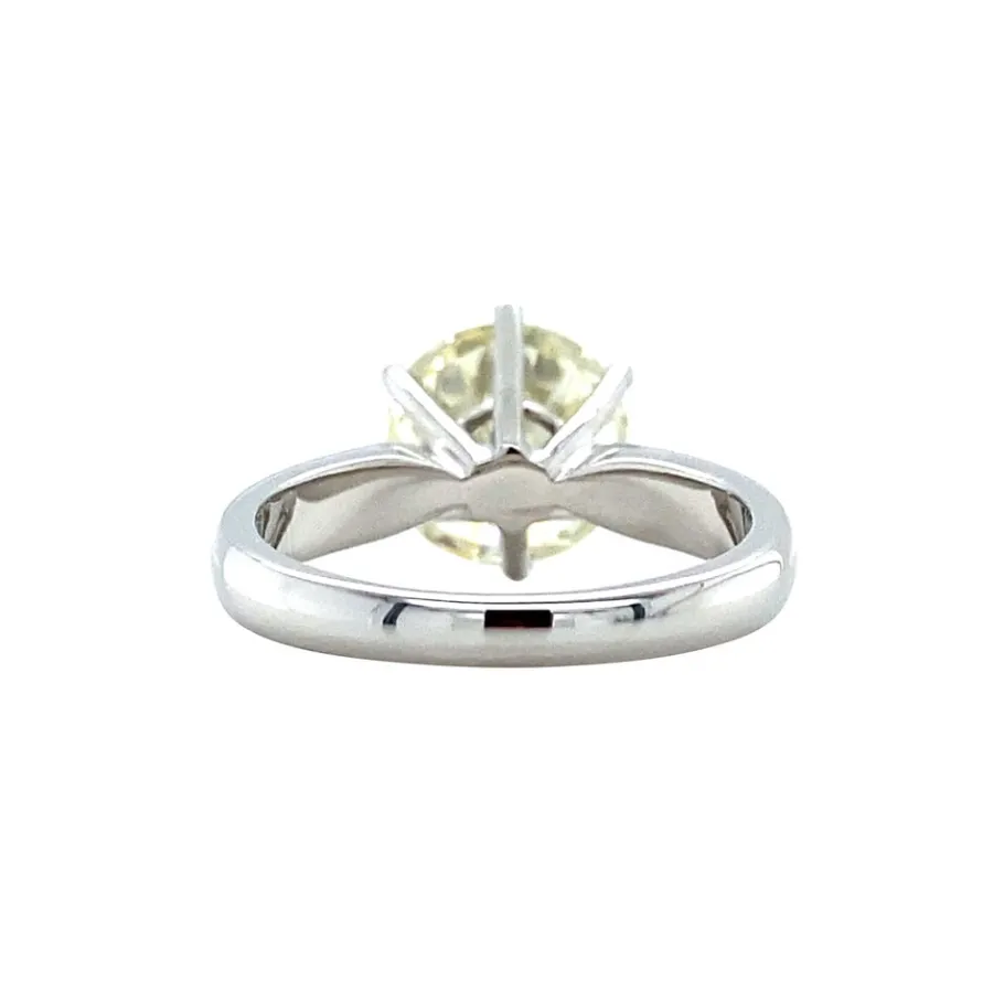 white_gold_solitaire_ring_4-1.webp White gold solitaire ring with diamonds 18 krt>Vintage Jewellery Fashion